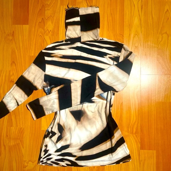 Carolyn Vaile BambooTee Size P ( XS) - Picture 1 of 4